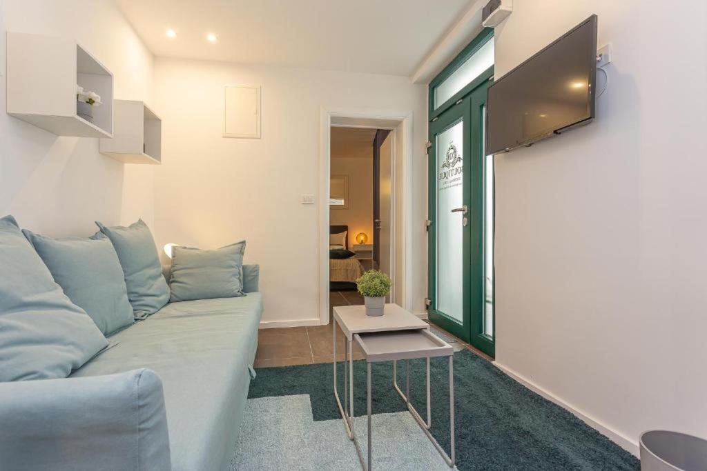 X Boutique Marinac Studio Apartments & Rooms Šibenik Екстериор снимка