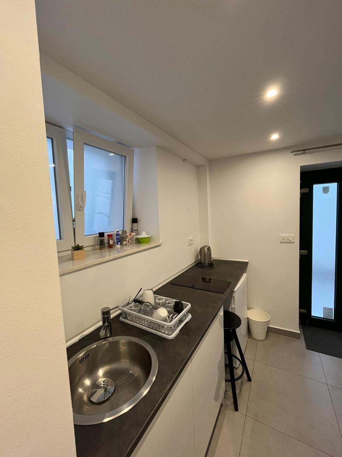 X Boutique Marinac Studio Apartments & Rooms Šibenik Екстериор снимка