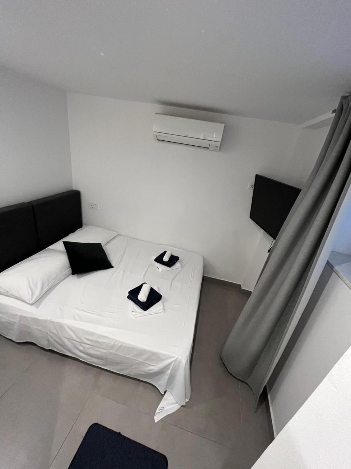 X Boutique Marinac Studio Apartments & Rooms Šibenik Екстериор снимка