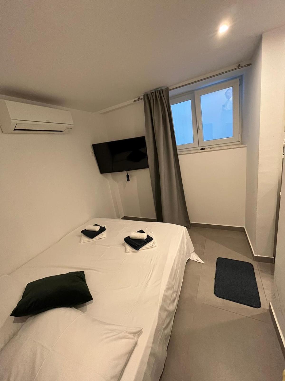 X Boutique Marinac Studio Apartments & Rooms Šibenik Екстериор снимка